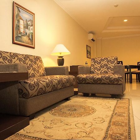 Travellers Suites Serviced Apartments Μεντάν Εξωτερικό φωτογραφία