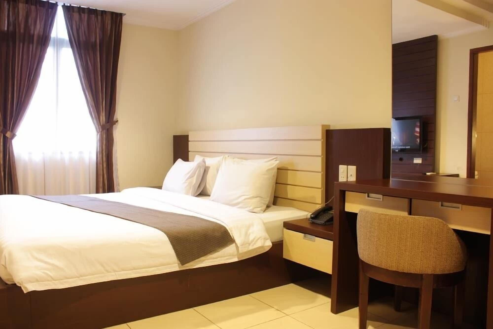 Travellers Suites Serviced Apartments Μεντάν Εξωτερικό φωτογραφία
