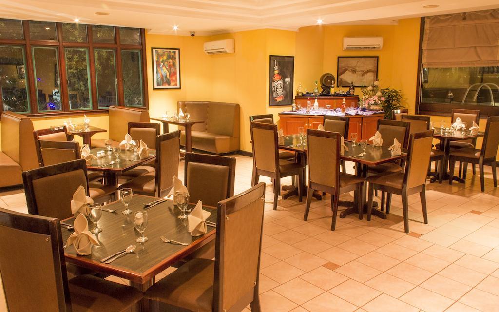 Travellers Suites Serviced Apartments Μεντάν Εξωτερικό φωτογραφία