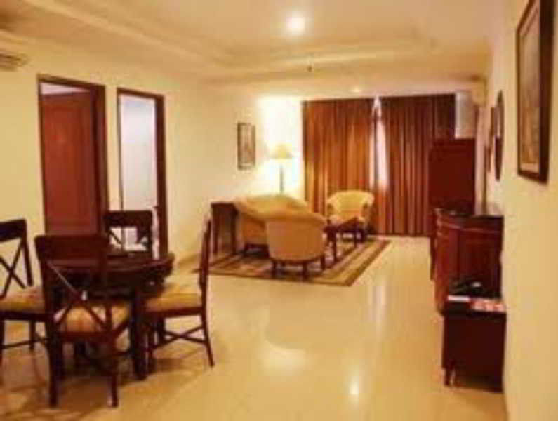 Travellers Suites Serviced Apartments Μεντάν Εξωτερικό φωτογραφία