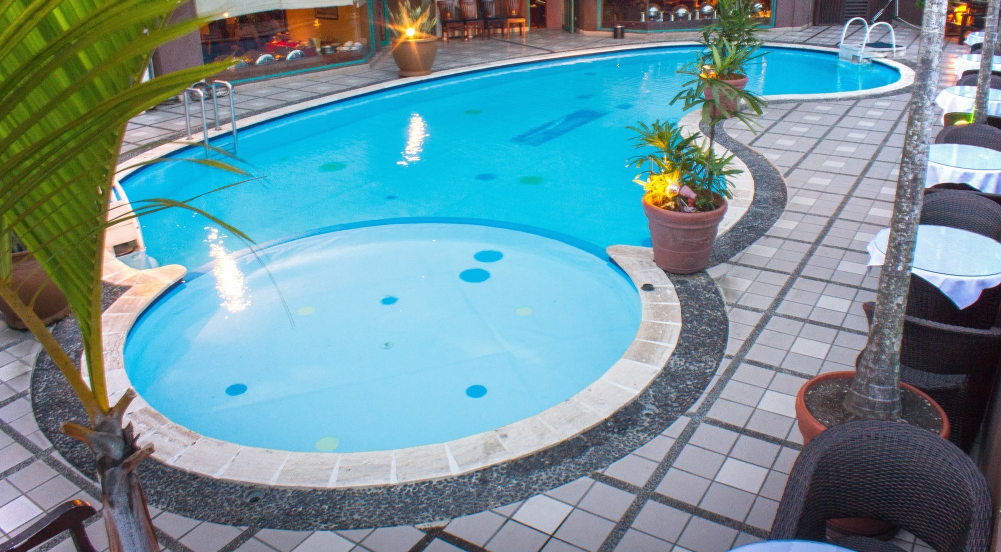 Travellers Suites Serviced Apartments Μεντάν Εξωτερικό φωτογραφία
